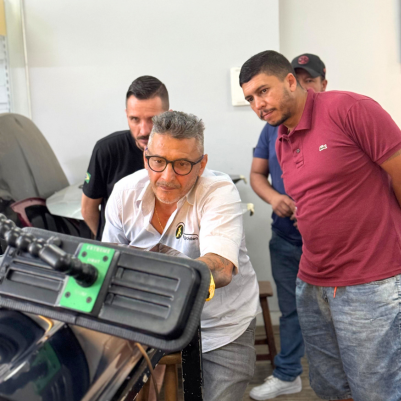 Curso de Martelinho de Ouro Sem Limite de Horas: Aumente Seus Lucros no Setor Automotivo Curso de Martelinho de Ouro Sem Limite de Horas: Aumente Seus Lucros no Setor Automotivo